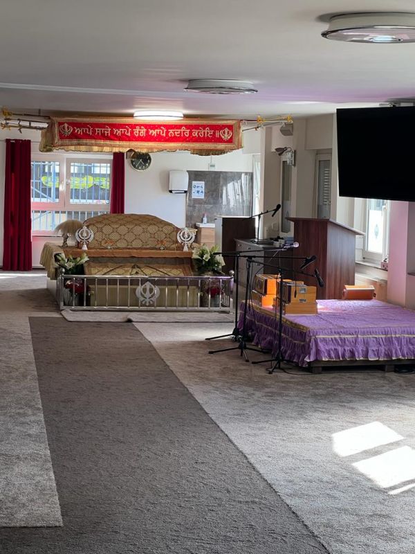 Gurdwara Sri Guru Nanak Sabha EV of Munich Extends 1 Lakh Euros in Aid to Punjab Flood Victims. Khalsa Aid thanked the administrators and the sangat of Gurdwara Sahib.
