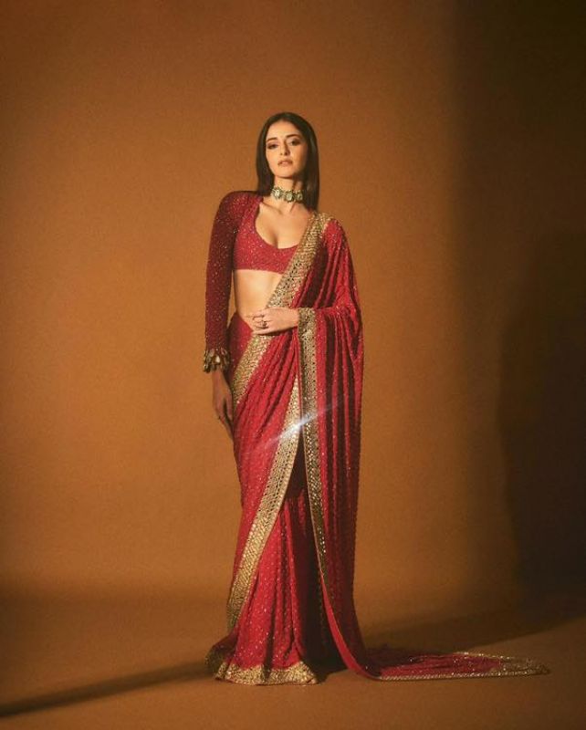 Ananya Pandey Stuns in Saree, Radiating Elegance & Glamour in Latest Look
