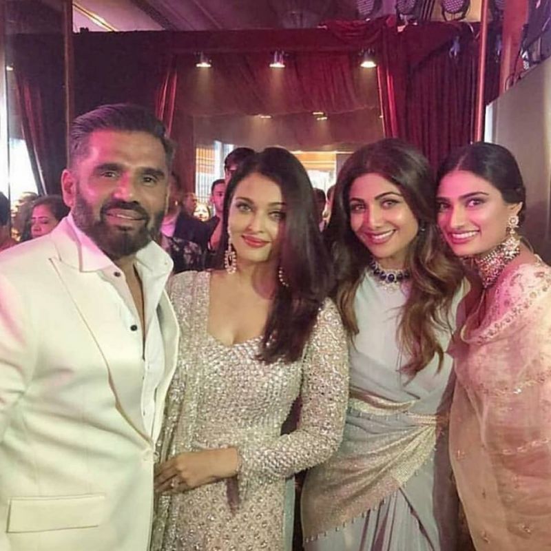 Sonamkapoor and anandahuja at wedding reception
