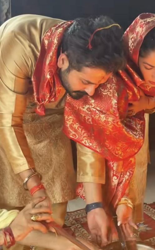 Yami Gautam & Aditya Dhar Adorable Clicks
