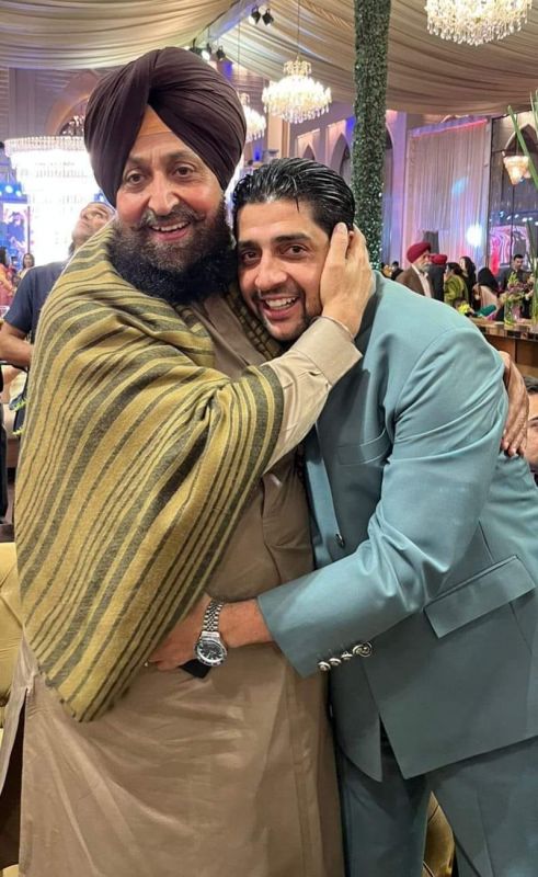 Cabinet Minister Meet Hayer and Dr. Gurveen Kaur's Reception Captured in Exclusive Pics, See here