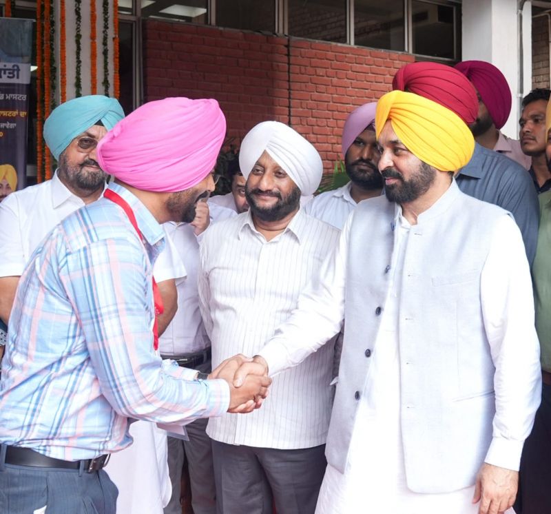 CM Bhagwant Mann Sends First Batch of 50 Head Masters to IIM Ahmedabad for Special Training