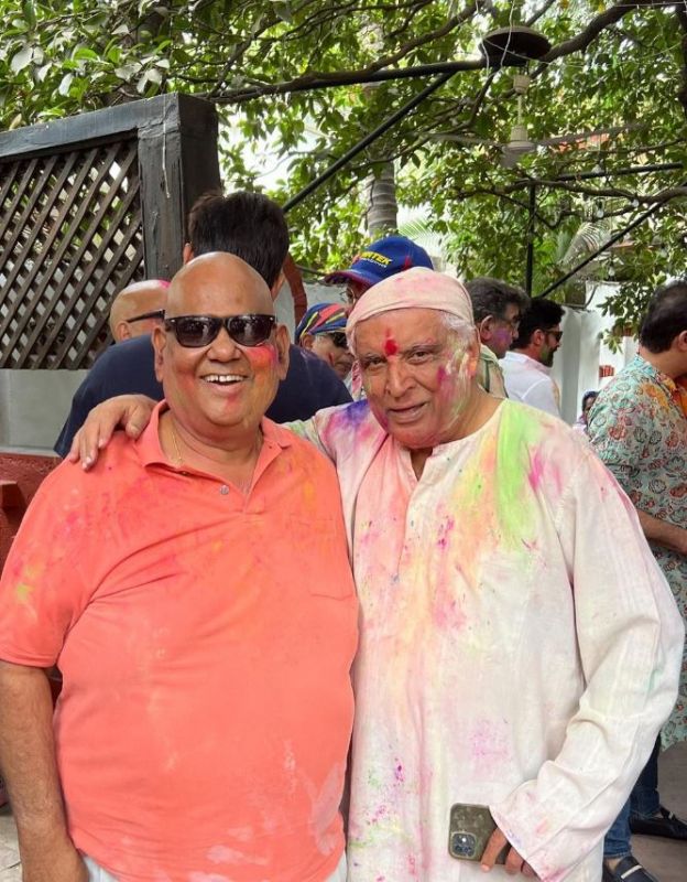Satish Kaushik Shared pics of holi party just one day before his demise 
