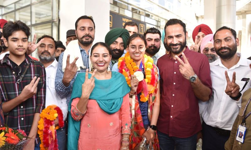 Minister Meet Hayer Extends a Warm Welcome & Honors Asian Games Medalist Archer Parneet Kaur