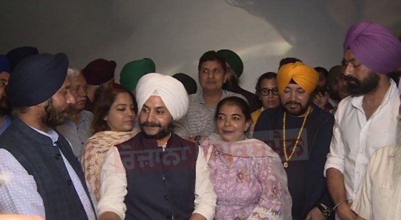 Delhi AAP Leaders Watched Tarsem Jassar's Movie 'Mastaney'