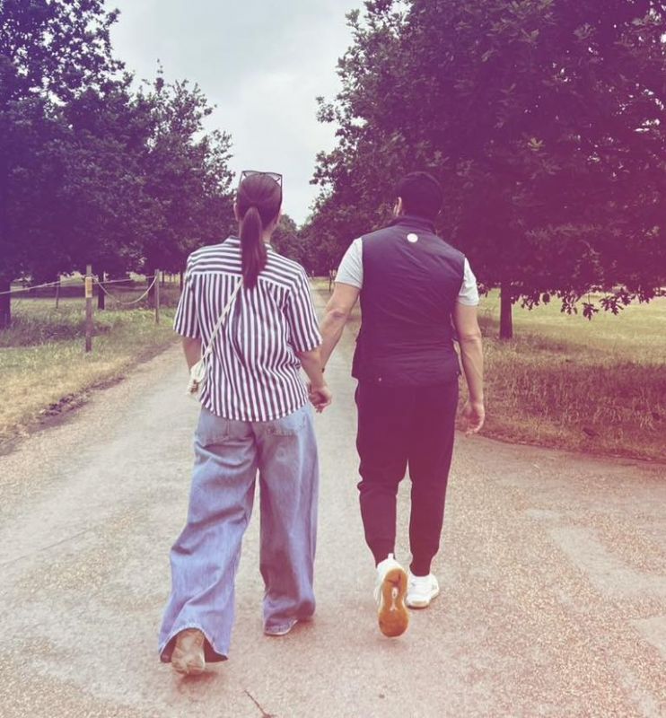 Kareena Kapoor's Enchanting Family Moments, A Serene Escape from the Limelight