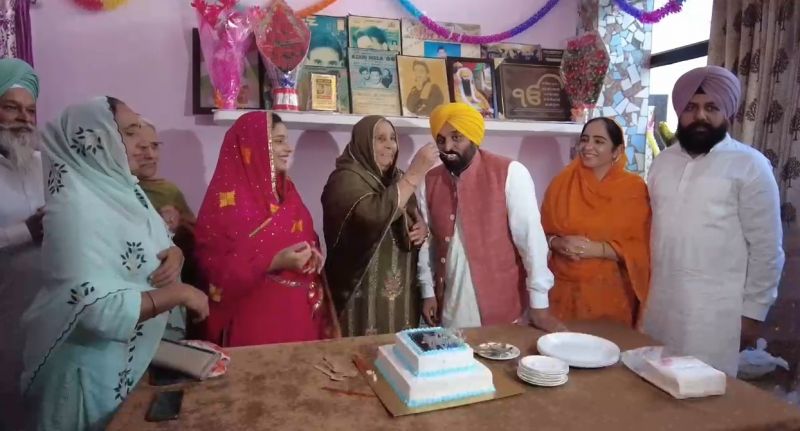 CM Bhagwant Mann Celebrates Birthday, Cuts Cake with Family at Village Satoj