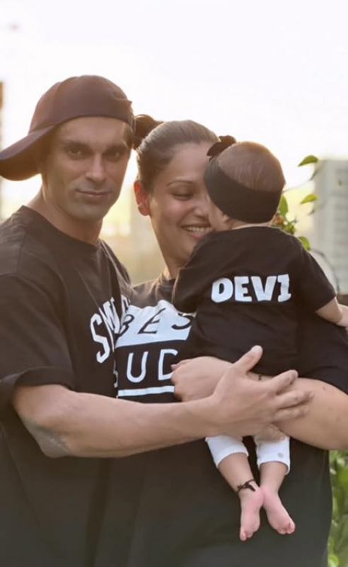 Bipasha Basu & Family Poses Together