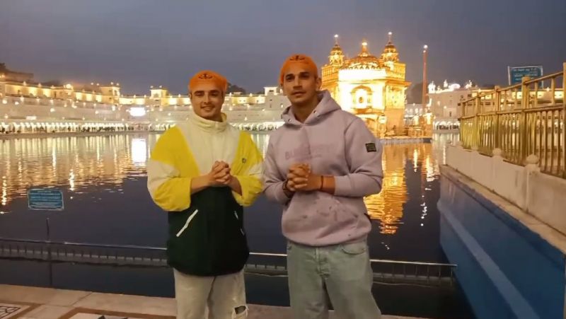 Prince Narula Pays Obeisance at Golden Temple, See Pics