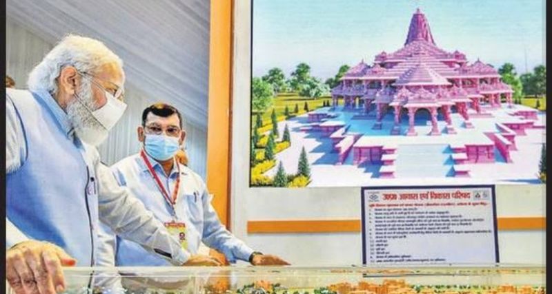 PM MODI VISITS AZADI@75 EXPO IN LUCKNOW 