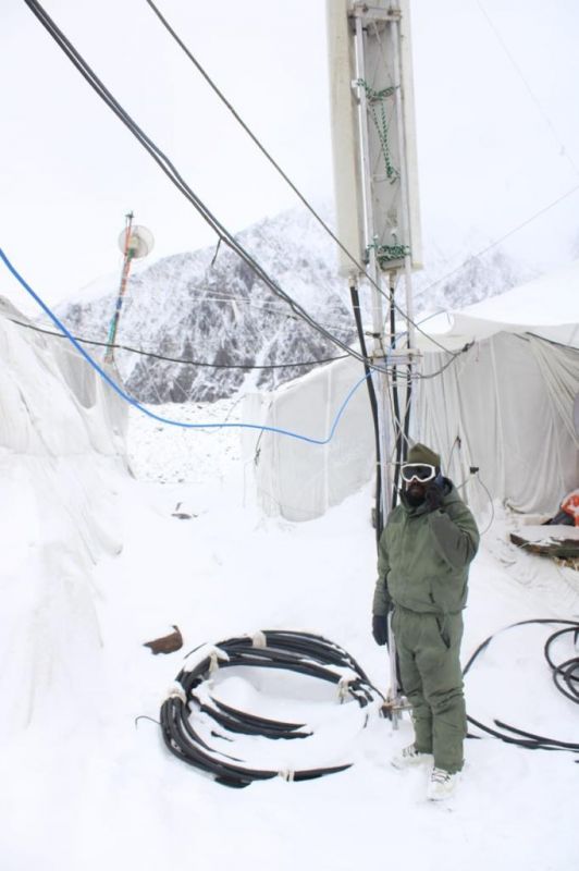 Indian Army Installs First Mobile Tower on Siachen Glacier, Enhancing Communication in Remote Terrain