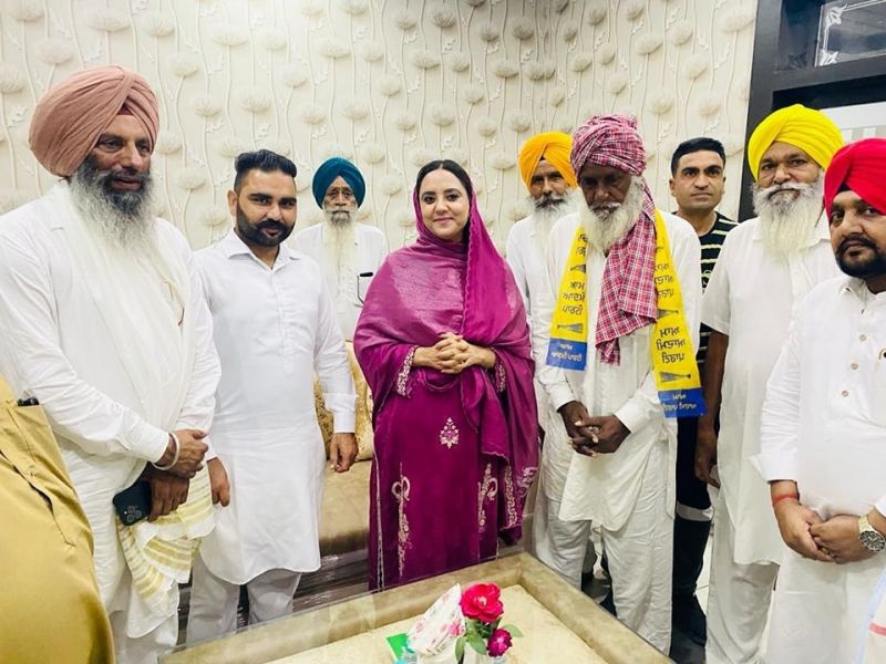 Moga Chairman Rajinder Pal Singh Gill & SAD Panchayat Member Seet Kaur Joins AAP