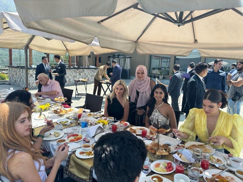 Miss World Karolina Bielawska visits Srinagar on one-day Tour