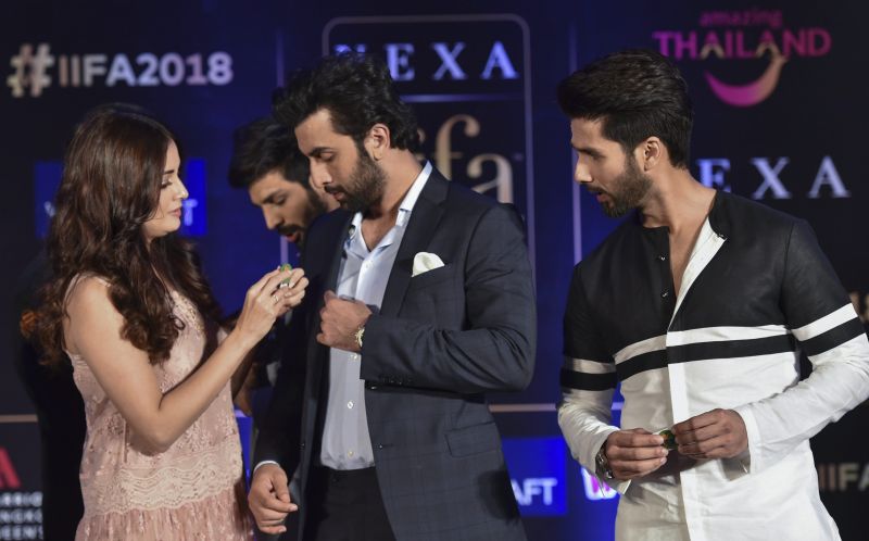 Bollywood Actors Ranbir Kapoor , Dia Mirza and Shahid Kapoor Pose for a Photo During a Press Confrence for 19th edition of IIFA Weekend Awards 2018