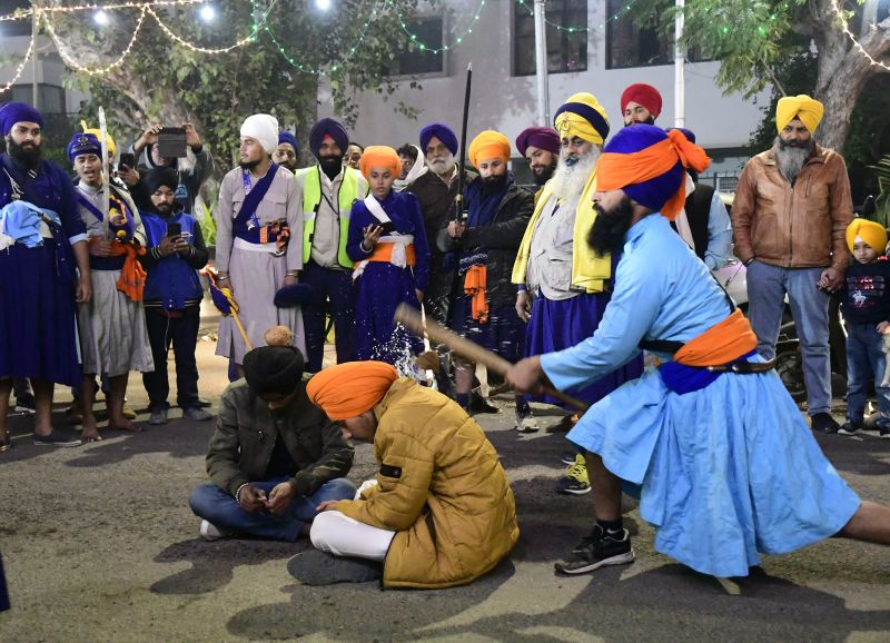 Gatka at chandigarh nagar kirtan 