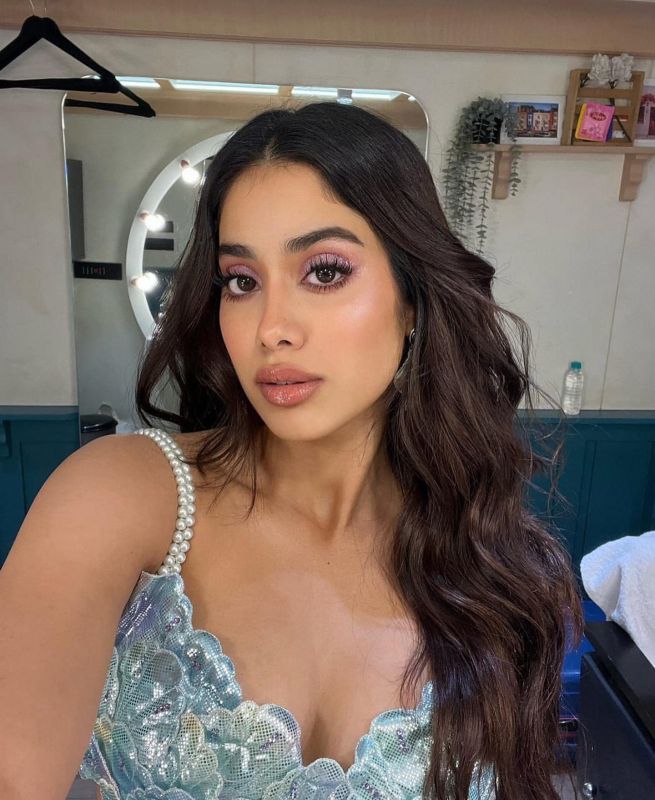 Janhvi Kapoor transforms into a mermaid princess for promotion of 'The Little Mermaid' 
