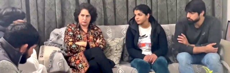 Renowned Wrestlers Sakshi Malik and Bajrang Punia Meets Congress Leader Priyanka Gandhi