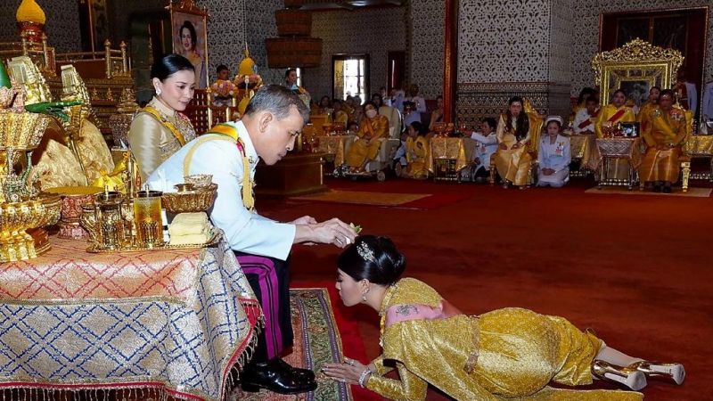 Thailand king ‘isolates’ himself with harem of 20 women amid COVID-19 pandemic