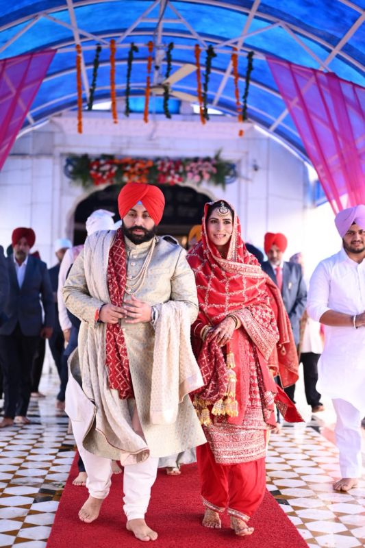 Here are the Wedding pics of Cabinet Minister Harjot Bains & IPS Jyoti Yadav 
