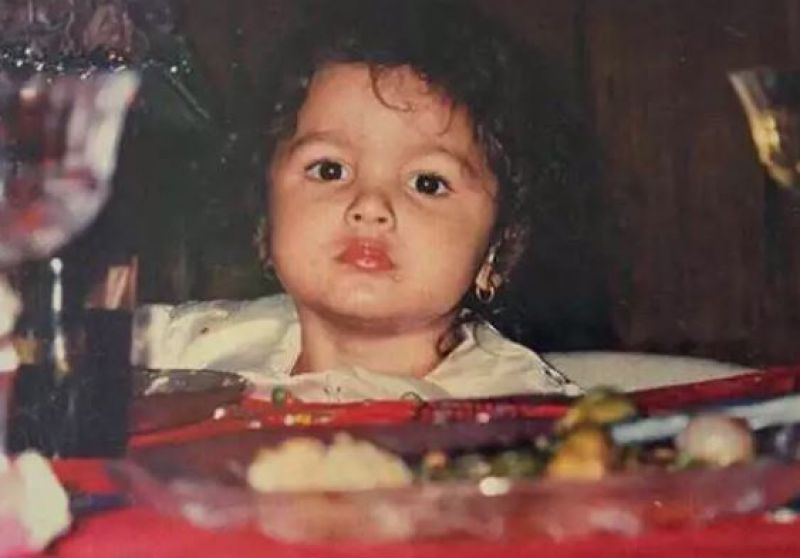 Cute Childhood Pictures of New Mommy- Alia Bhatt