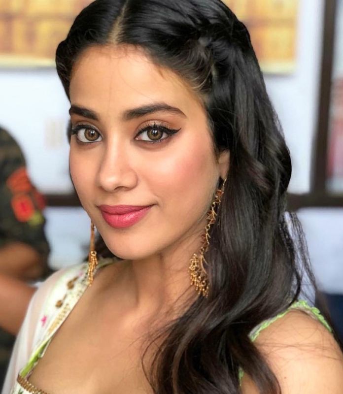 Janhvi Kapoor visits Tirupati