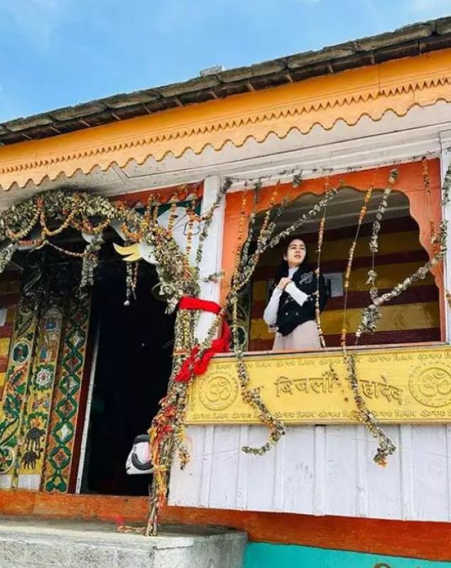 Holiday Goals: Check out Sara Ali Khan's Manali Tour Pictures Here 
