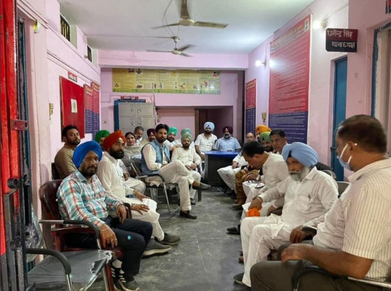 Police have detained all MLA and ministers at Haryana/UP Border