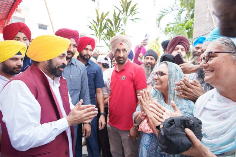 Punjab Chief Minister Bhagwant Mann Pays obeisance at the historic Gurdwara Sri Baba Bakala Sahib. He Sought blessings at the feet of ninth Patshah Sahib Sri Guru Teg Bahadur Ji on the occasion of Rakhar Puniya
