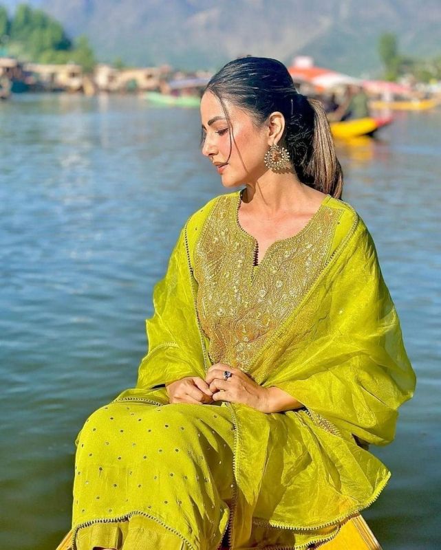 Hina Khan's Sun Kissed Glimpses 