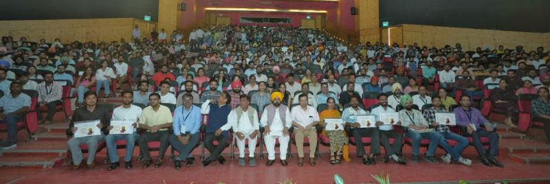 Punjab CM Bhagwant Mann handed over Job letters to 710 Newly-Appointed Patwaris. CM Mann said, "These Young Hands will work to build a Corruption-Free Society."
