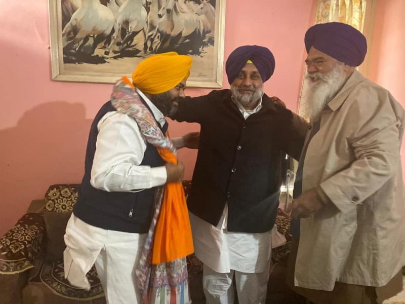 Ratan Ajnala, Bonny Ajnala  With Sukhbir Badal 