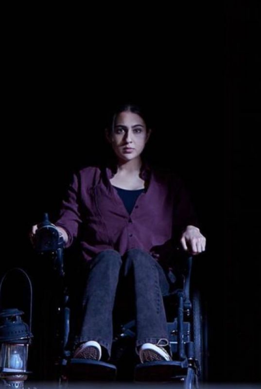 Various Moods of Sara Ali Khan's Character 'Meesha' from Gaslight 