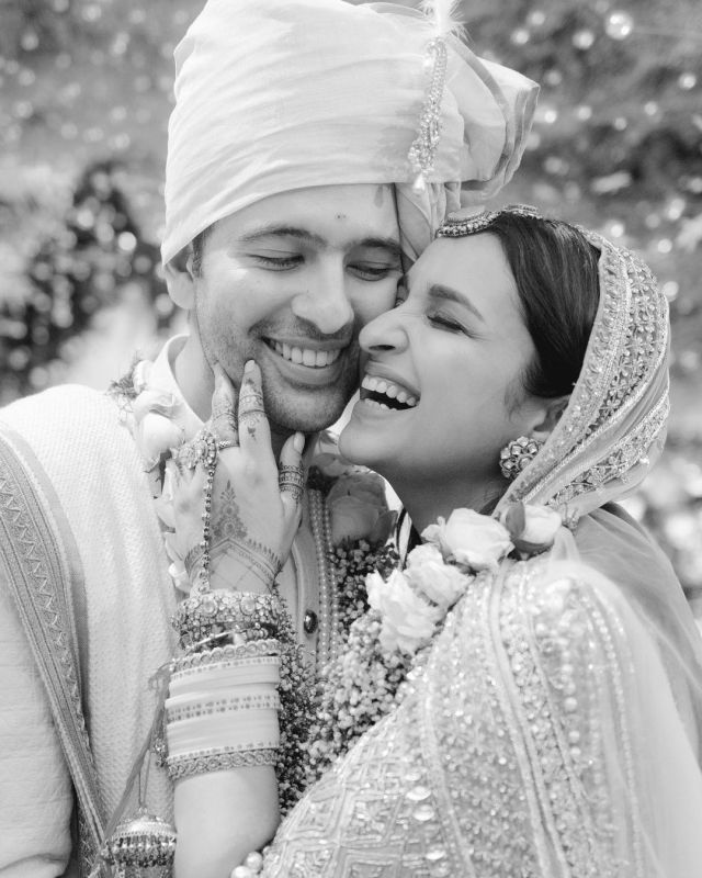 Capturing Love & Elegance: Stunning Moments from Parineeti Chopra & Raghav Chadha's Wedding
