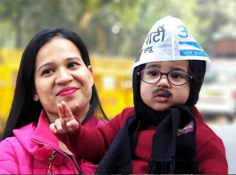 Aam Aadmi Party's Mini Mufflerman Is Winning Twitter
