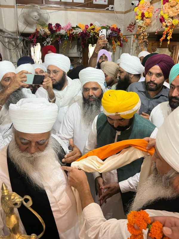 Punjab CM Bhagwant Singh Mann Pays Obeisance at Gurudwara Nanaksar, Jagroan
