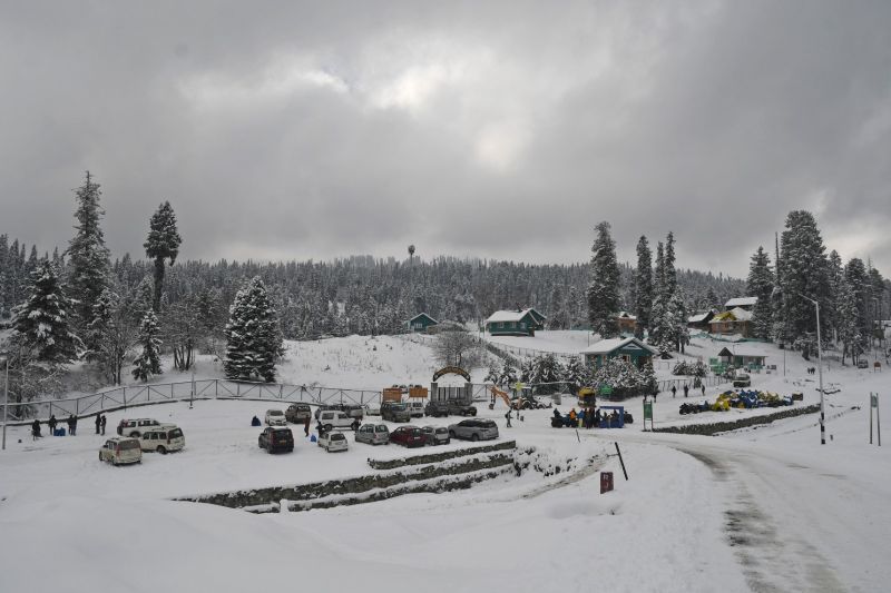 In Pics: Tourists Enjoying in the Enchanting Snowfall Bliss of Kashmir Valley