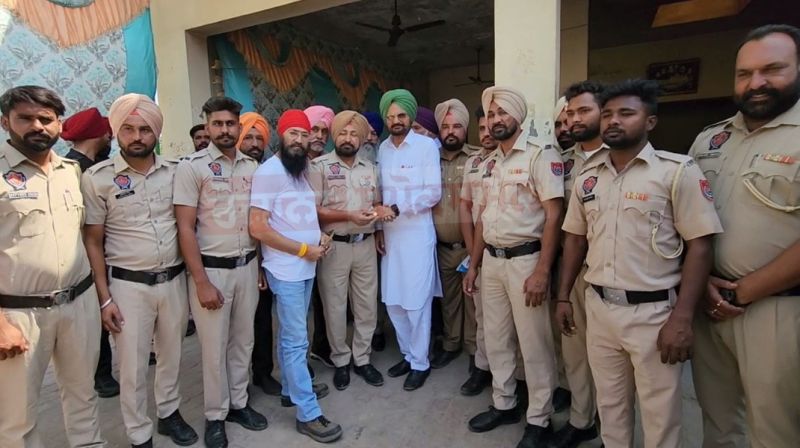 Fire Staff Mansa organised a farewell party for Moose Wala's father Balkaur Singh after Retirement
