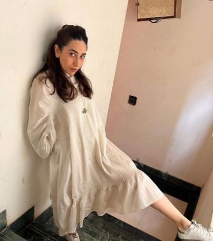 Lolo shares pics on Social media & wrote, "Take the stairs, you never know where it will lead."