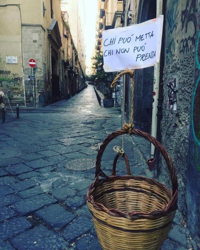 Naples’ Humanitarian Work of ‘Supportive Basket’ For Homeless