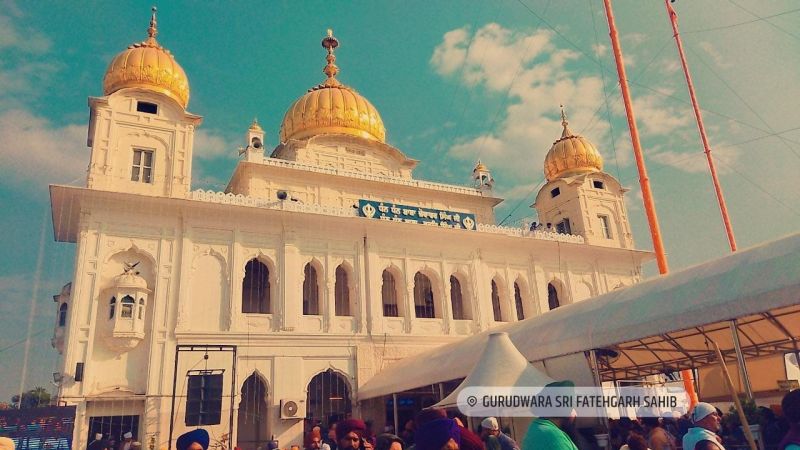 Shaheedi Sabha: Devotees Paid Obeisance at Gurdwara Sri Fatehgarh Sahib 