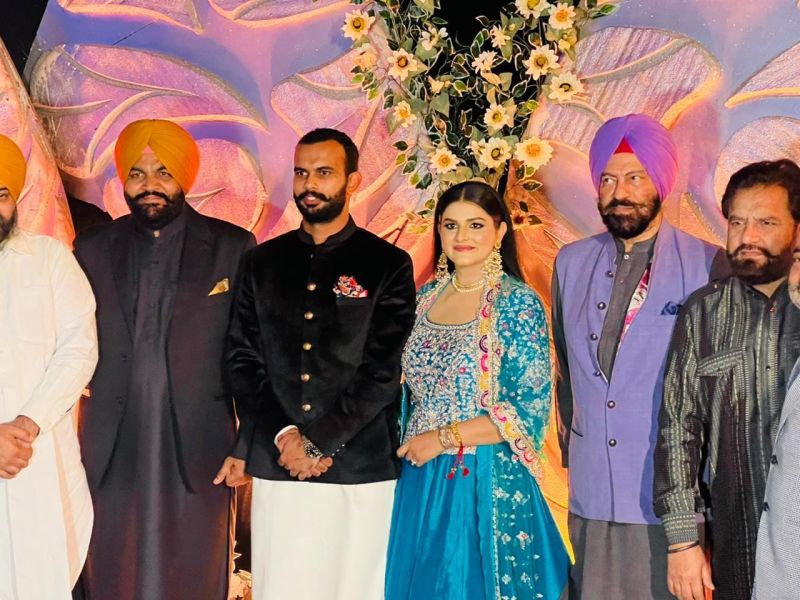 Punjabi Singer Ranjit Bawa & BJP leader Rana Gurmit Singh Sodhi Attends Wedding of MP Gurjeet Aujla's Daughter