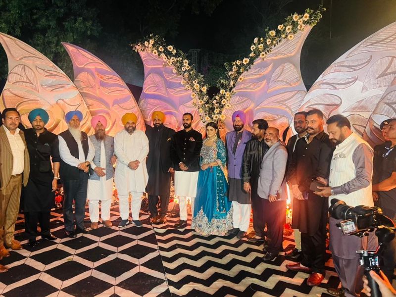 Punjabi Singer Ranjit Bawa & BJP leader Rana Gurmit Singh Sodhi Attends Wedding of MP Gurjeet Aujla's Daughter