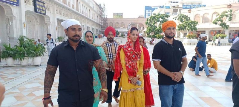 Actress Simrat Kaur Pays Obeisance at Golden Temple, Amritsar