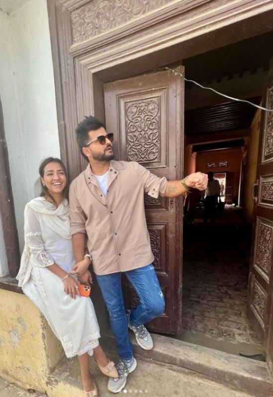 See Pics Cricketer Suresh Raina Visits Wife Priyankas Nanas village for the 1st time