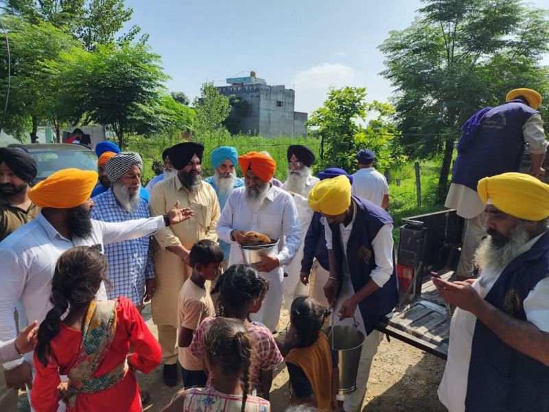  Langar Served & Essential Supplies Delivered Despite Flood Conditions
