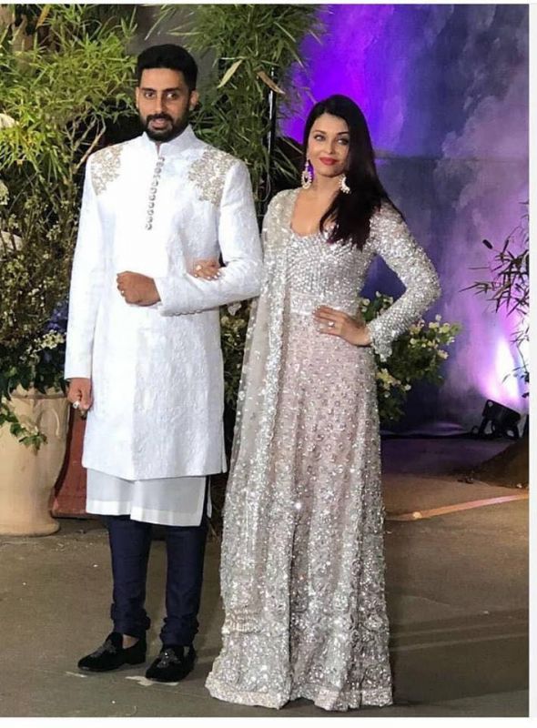 Sonamkapoor and anandahuja at wedding reception