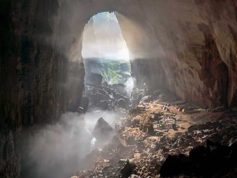 Hang Son Doong (Mountian River Cave), the largest cave in the world