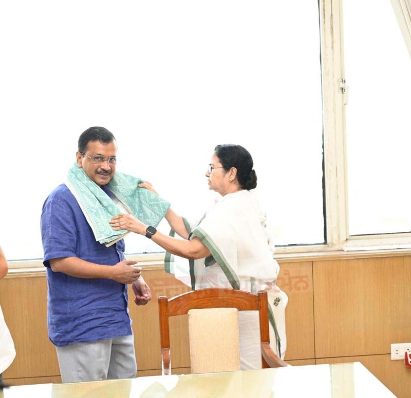 Delhi CM Kejriwal, CM Mann & MP Raghav Chadha Meets West Bengal CM Mamta Banerjee
