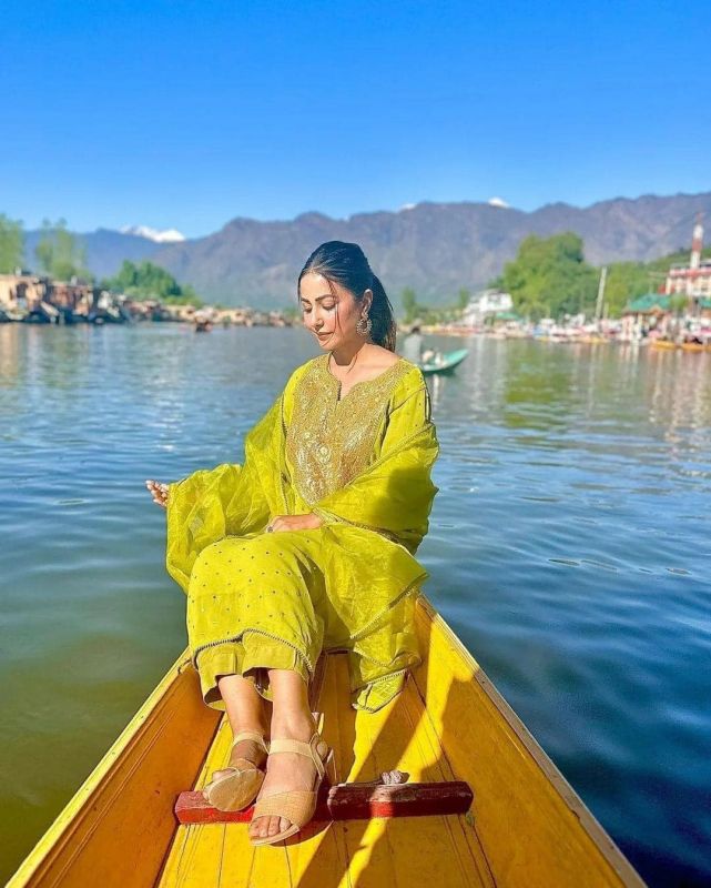 Hina Khan's Sun Kissed Glimpses 
