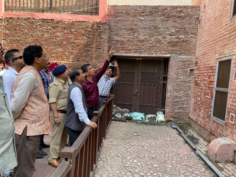Himachal CM Sukhvinder Sukhu Visits Jallianwala Bagh in Amritsar, Paid Tribute to Martyrs